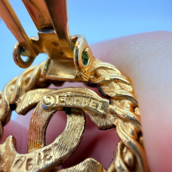 Chanel Gold Interlocking Clip Earrings - Picture 6 of 7